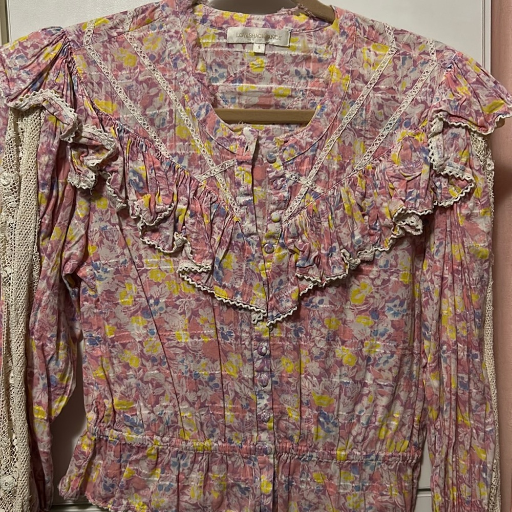 Loveshackfancy floral top 
Small
Like new